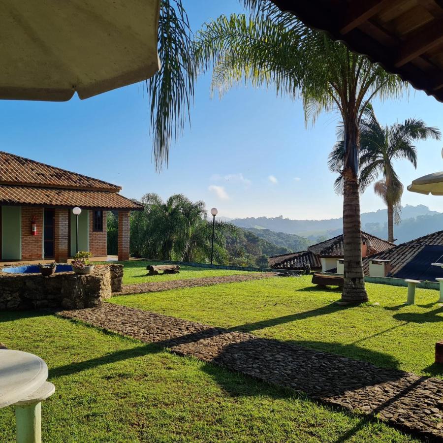 Pousada Vale Das Maritacas Monte Alegre do Sul Esterno foto