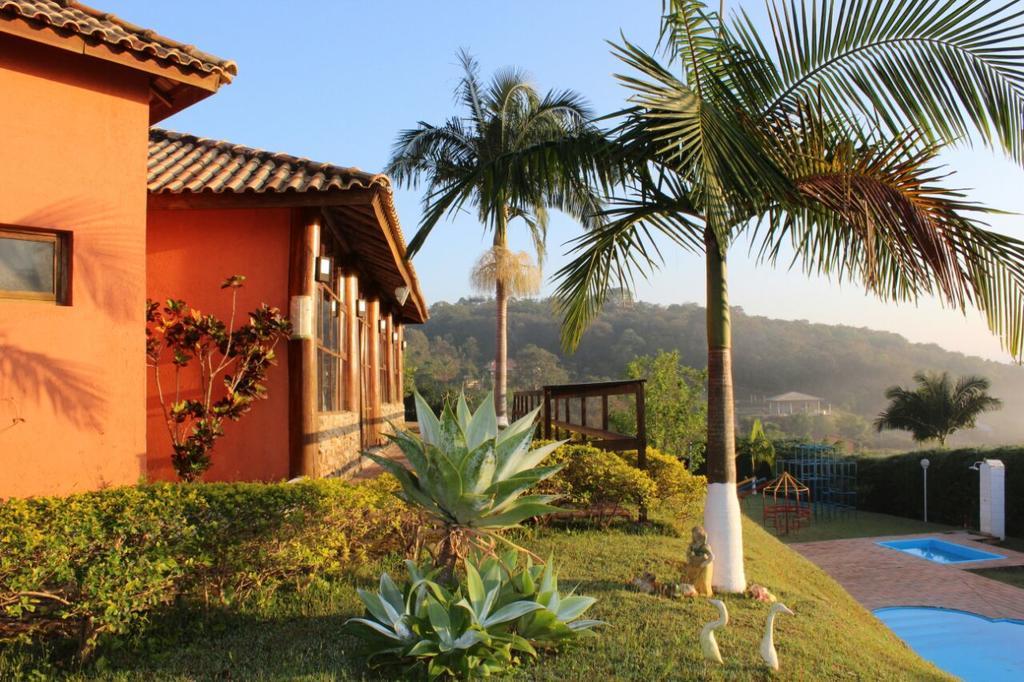 Pousada Vale Das Maritacas Monte Alegre do Sul Esterno foto